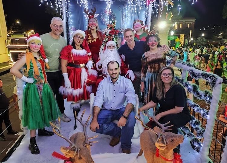 Parceria de Natal entre ACIA e Coopermota encanta assisenses