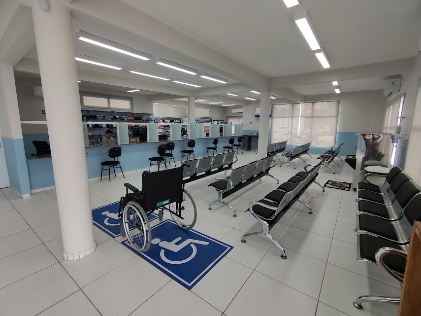 Prefeito José Fernandes realiza visita à nova Central de Abastecimento Farmacêutico de Assis